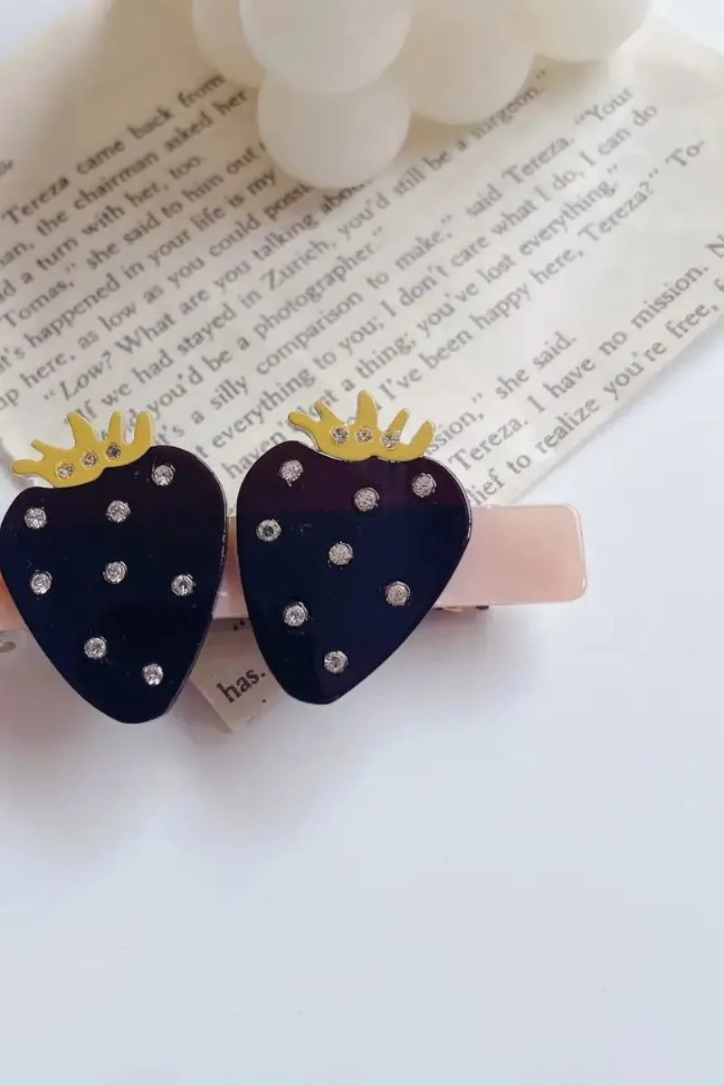 Black Strawberry Hair Clip | Black | Hrspnde fra By Timm