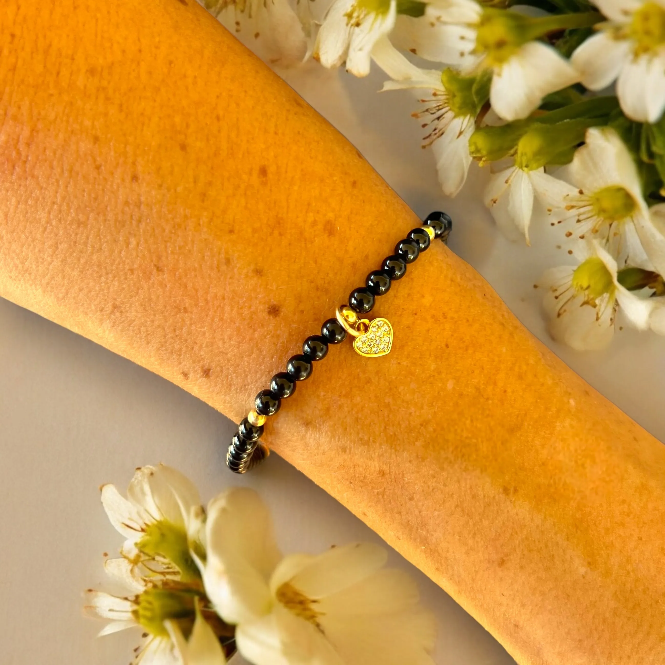 Dainty Heart 4mm Onyx Polished Stone Bracelet