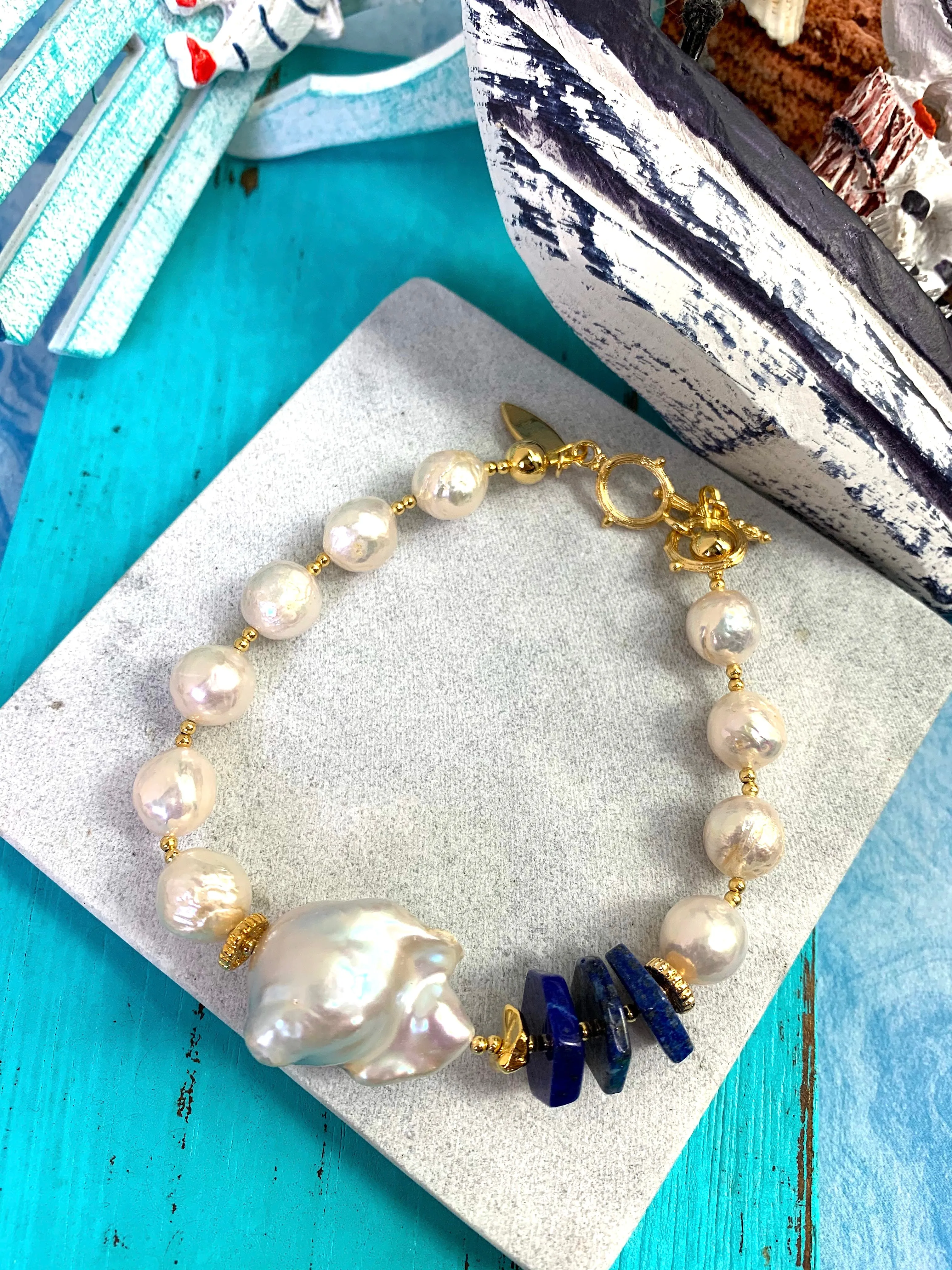 Freshwater Pearls With Lapis and Baroque Bracelet EB002