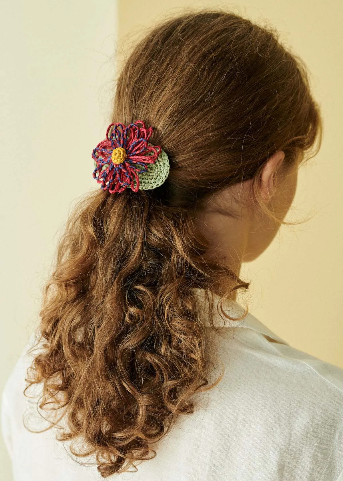 Kids Caramel RAFFIA FLOWER BARRETTE HAIR CLIP - RED/BLUE