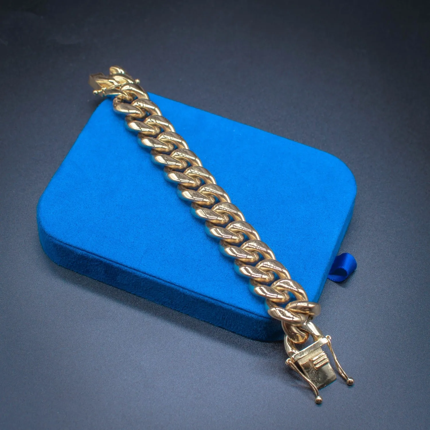 Miami Cuban Link Bracelet (18mm) in Yellow Gold