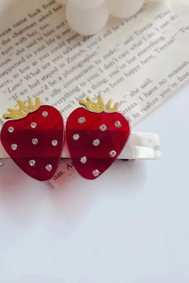 Red Strawberrie Hair Clip | Red | Hrspnde fra By Timm