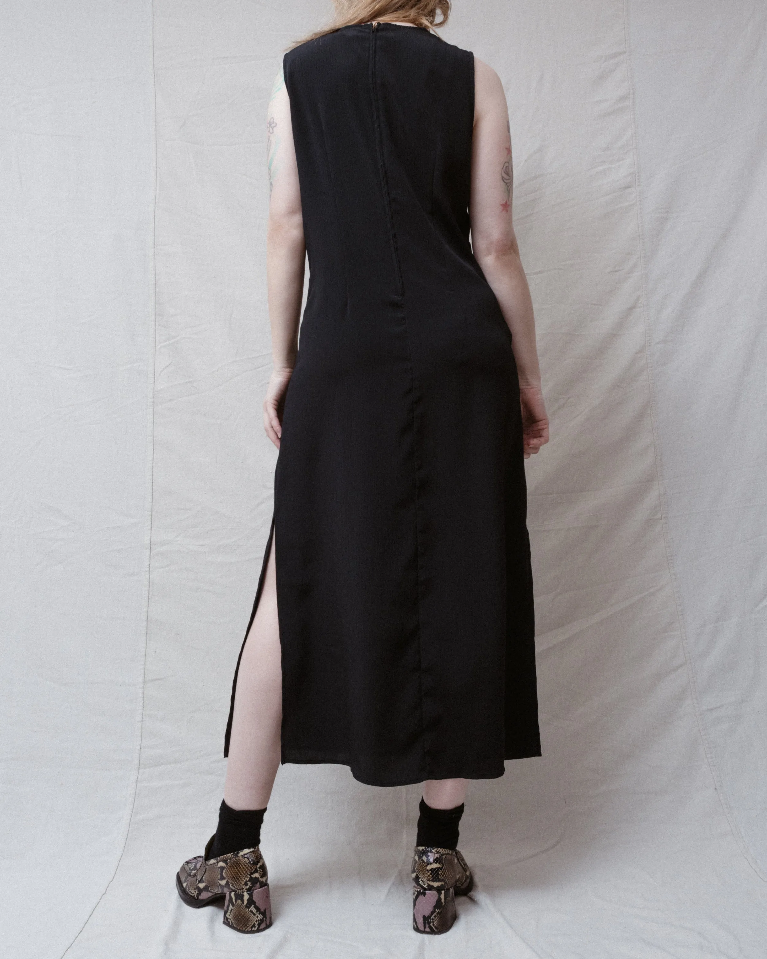 Vintage Black Crinkle Maxi Dress (S/M)