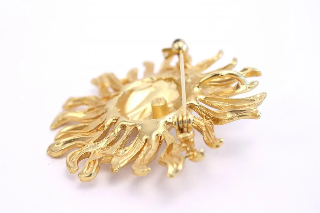 Vintage Gold Lion Brooch or Pendant