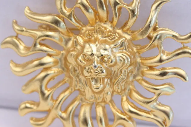 Vintage Gold Lion Brooch or Pendant